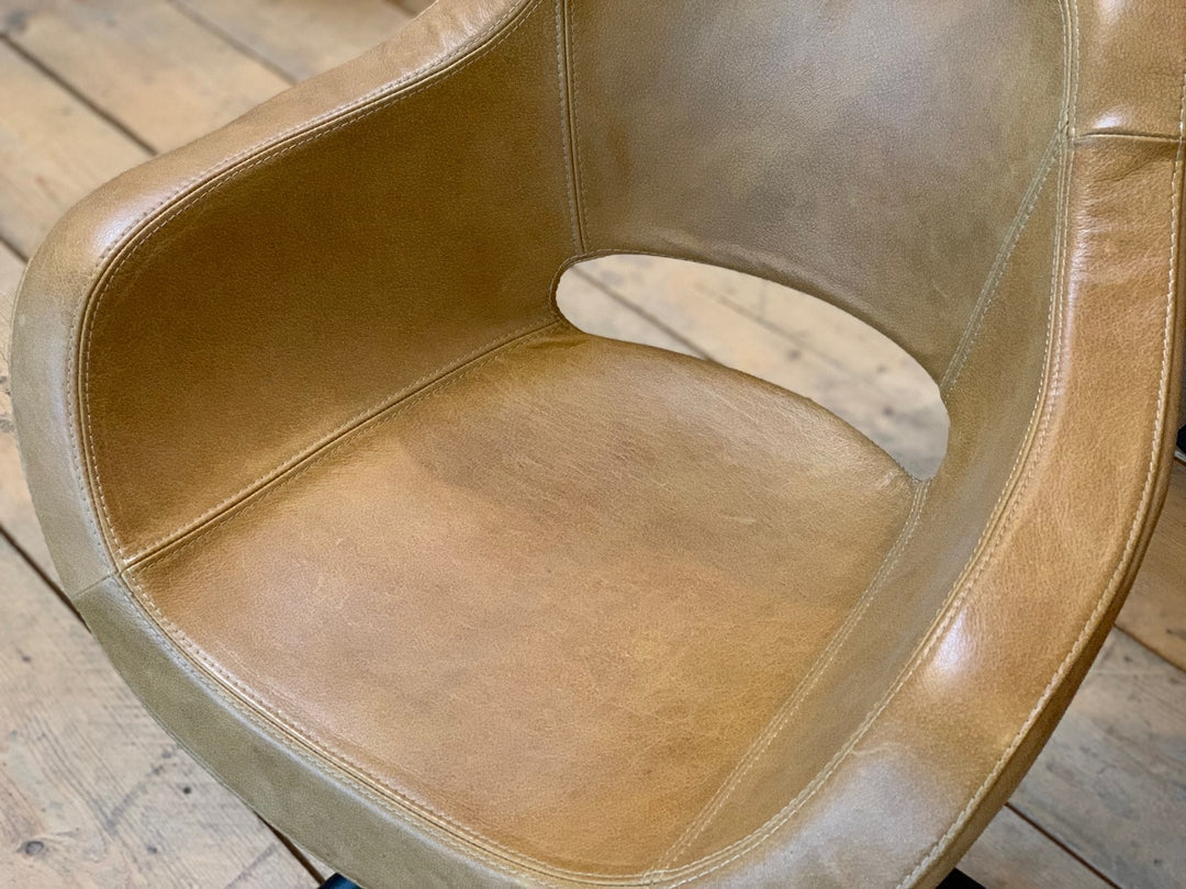 1x Drehstuhl Leder - Ausstellungsstück