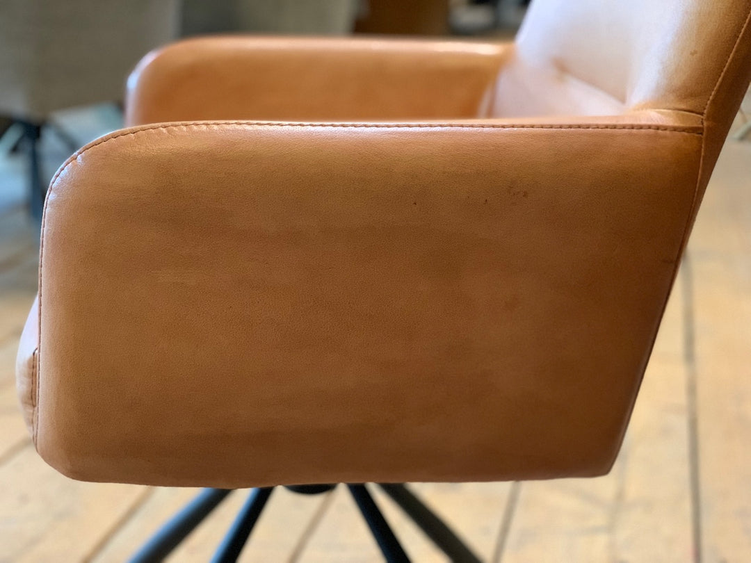 1x Drehstuhl Leder Cognac - Ausstellungsstück