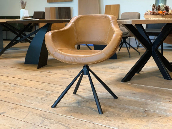 1x Leder Drehstuhl 182 - Ausstellungsstück