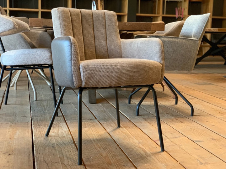 1x Lederstuhl Lederstoff Kombination SL183K Ausstellungsstück