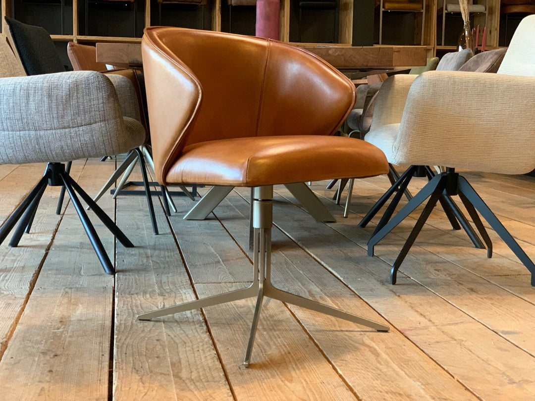 Ansicht Design Esszimmerstuhl Leder Drehfunktion