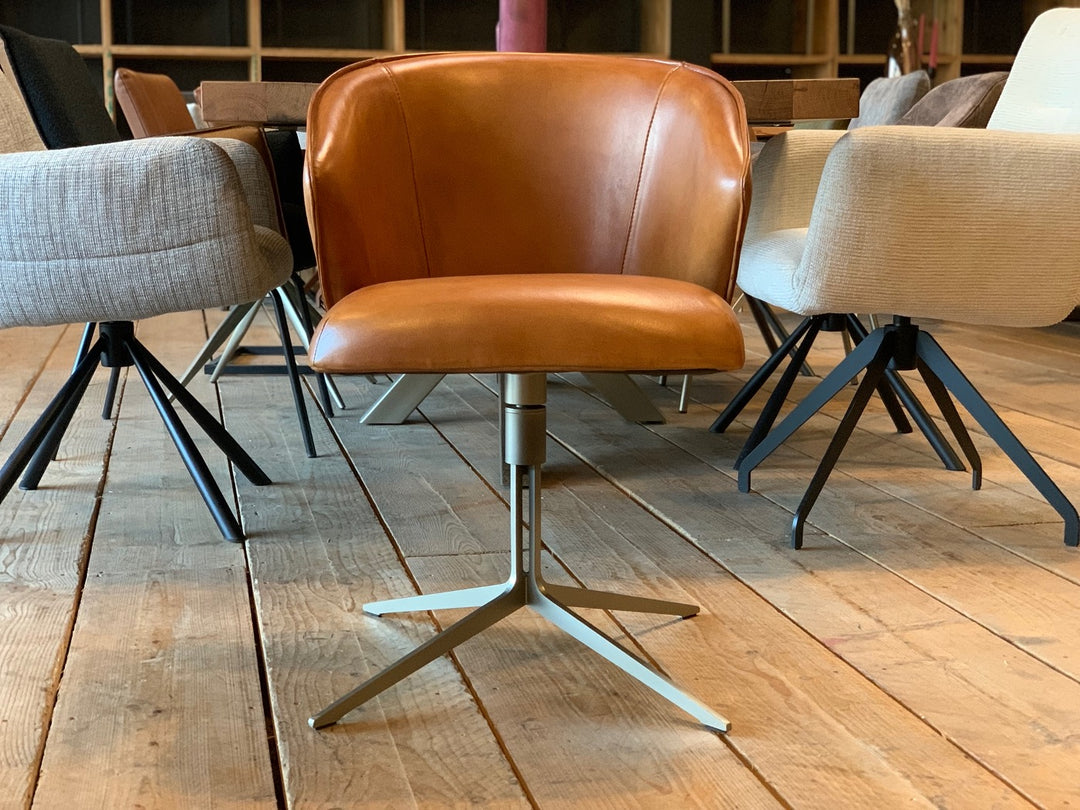 Design Esszimmerstuhl Leder Drehfunktion Lederfarbe Cognac