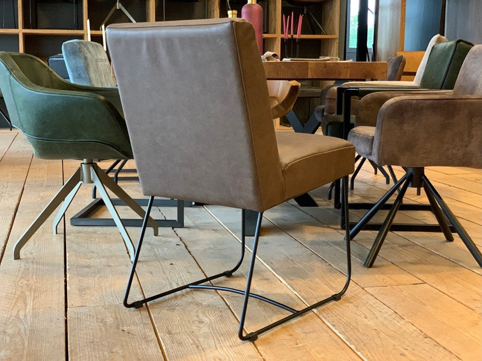 1x Esszimmerstuhl Leder BL184 NA Ausstellungsstück