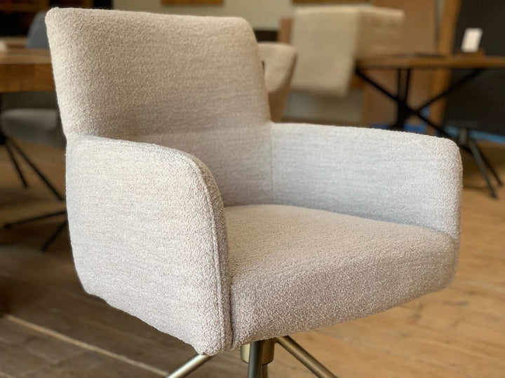 Stuhl aus Stoff zum Drehen – moderner drehbarer Esszimmerstuhl mit gepolsterter Sitzschale und Metallgestell