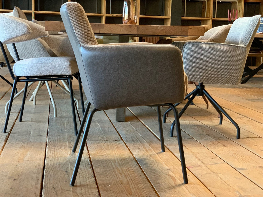 1x Lederstuhl Lederstoff Kombination SL183K Ausstellungsstück