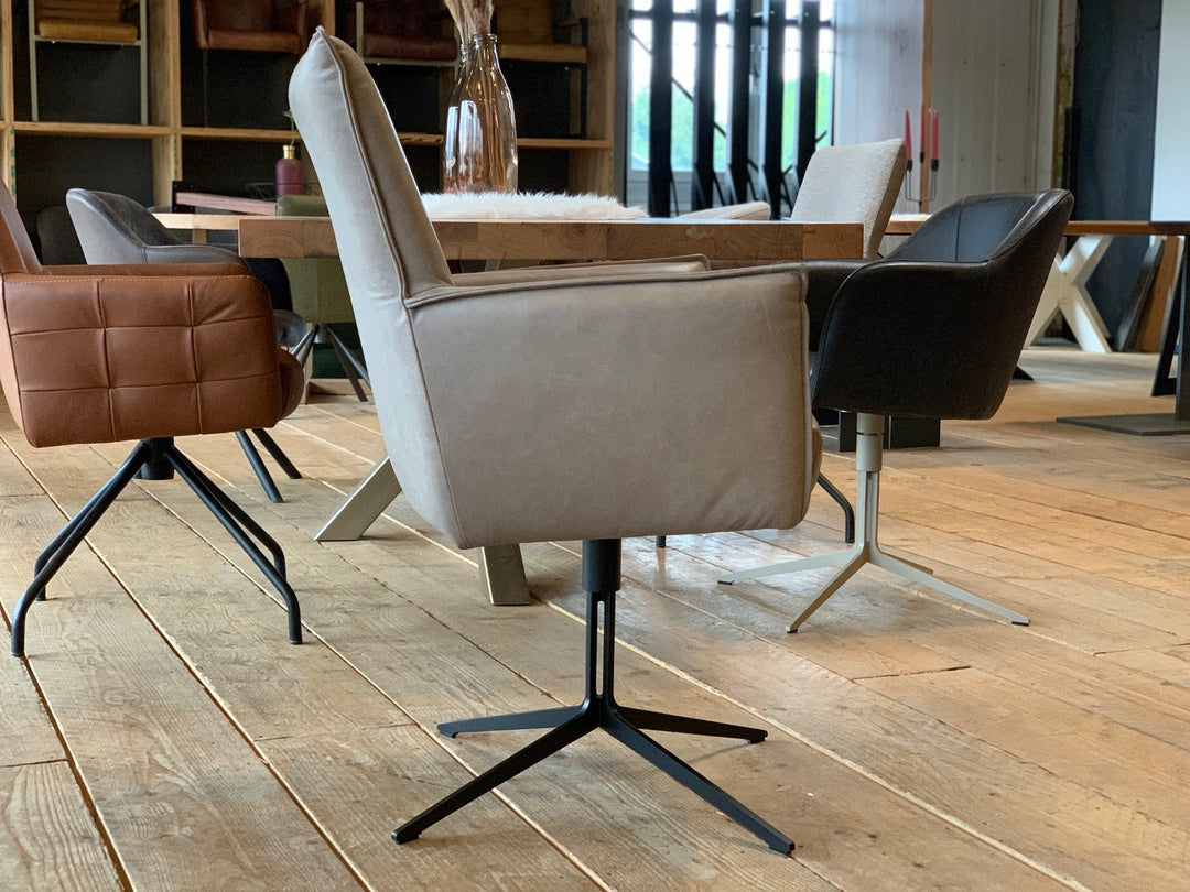 Seitenansicht Moderner Drehstuhl Leder hohe Rückenlehne im schönem Design in der Lederfarbe Taupe 