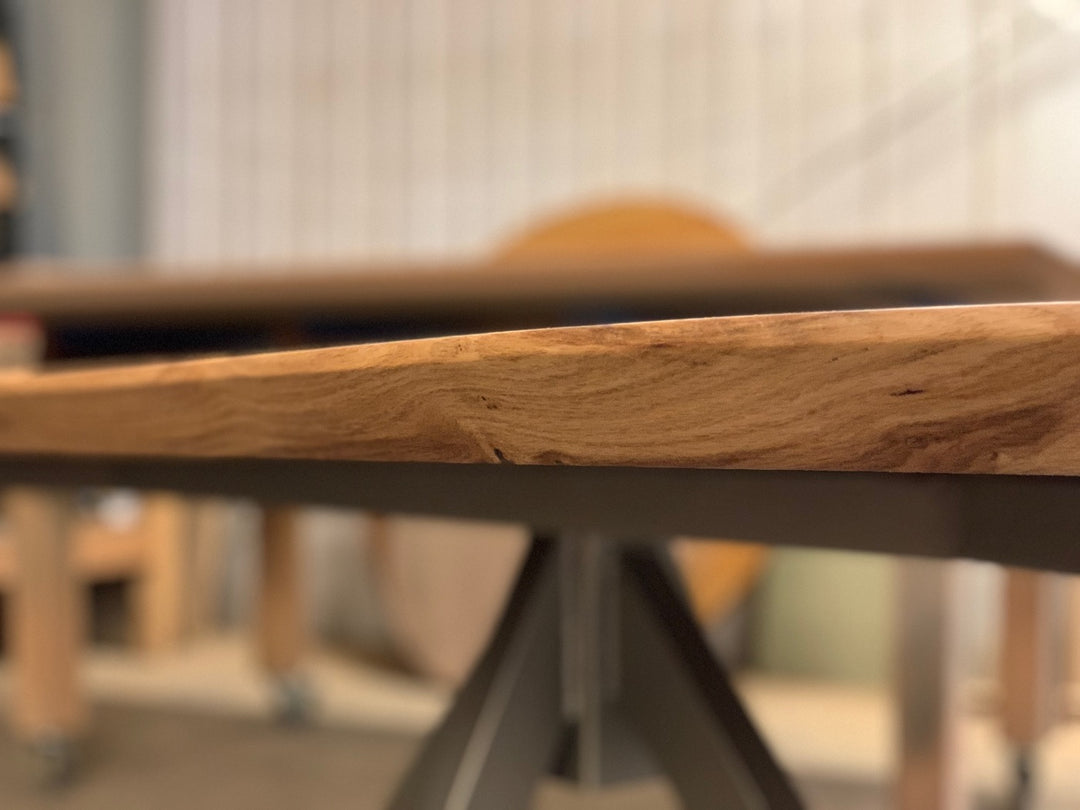 Moderner Esstisch 200 cm x 90 cm - Neu und sofort verfügbar!