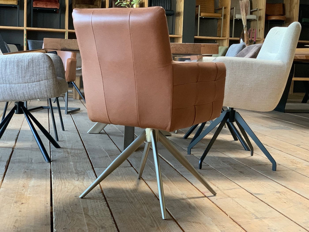 Moderner Lederstuhl drehbar 119T