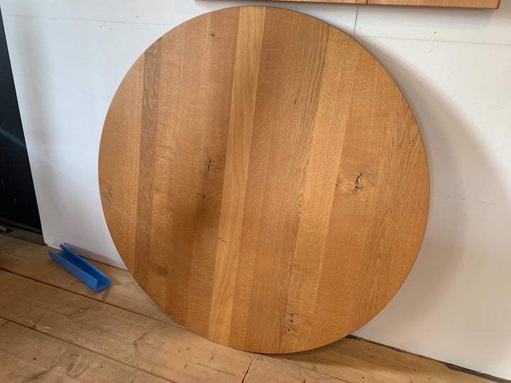 Runde Tischplatte Eiche 130 cm mit Schweizer Kante