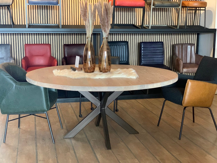 Runder Massivholztisch Eiche Trento Ausstellungstück D:170 cm