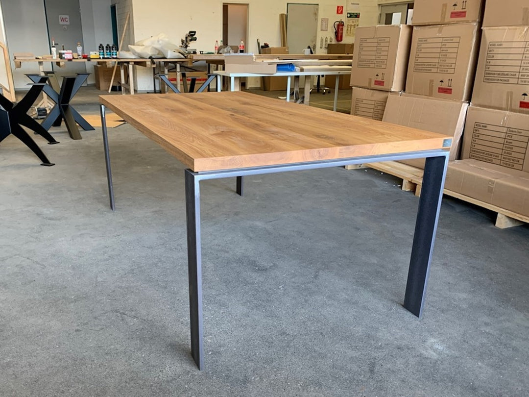 Tischkufen Reno Tisch Eiche Schattenfuge