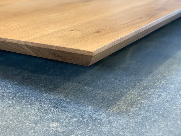 Tischplatte Eiche mit Schweizerkante Detail Schweizerkante
