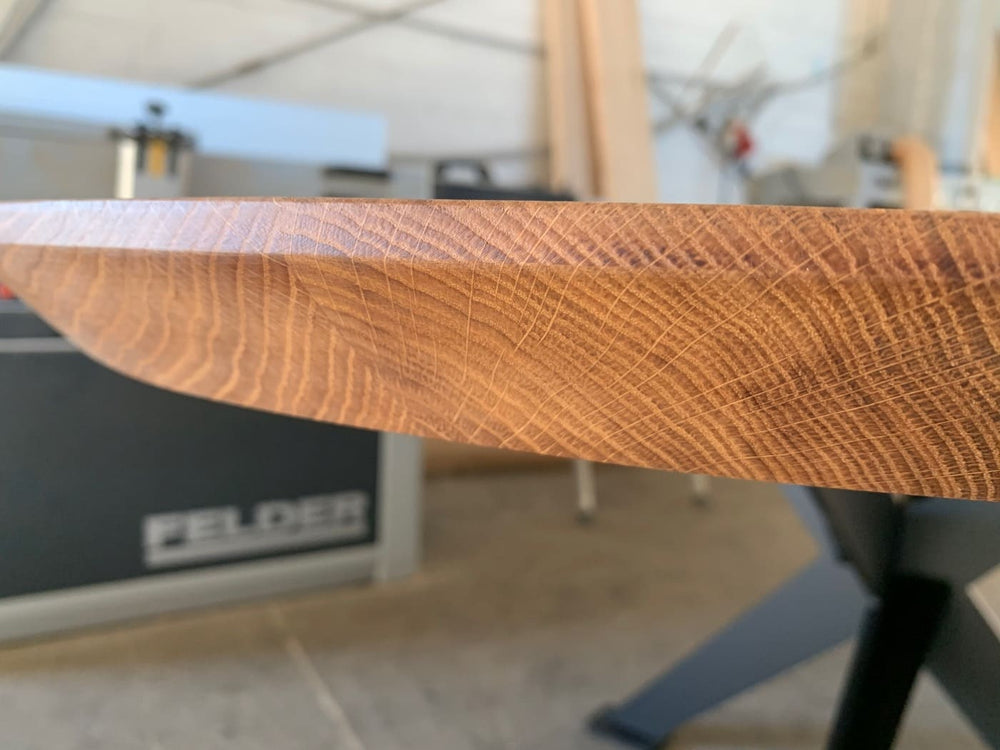 Tischplatte Oval Eiche Schweizer Kante